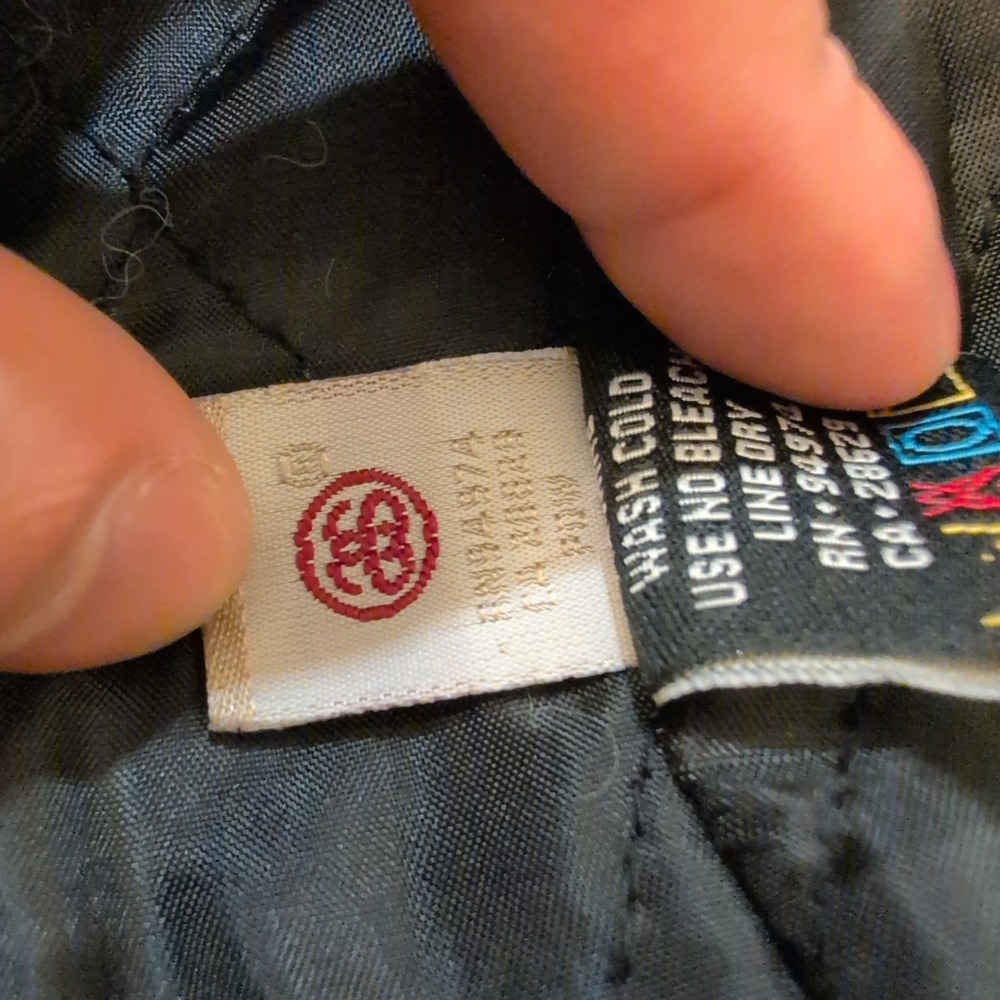 Stussy Men's XL Quilted Flannel Shirt Jacket Burgundy Black Plaid Logo Patch - Picture 8 of 10